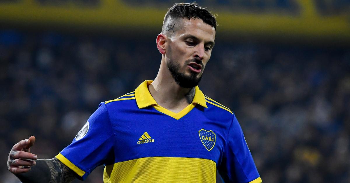 Darío Benedetto falla dos penales, incluido uno esquiado en la caída de Boca Juniors en la Copa Libertadores