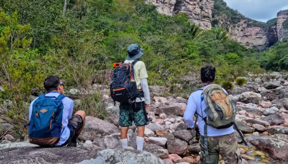 aventura con jovenes