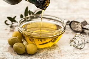 Aceite de oliva virgen extra: beneficios, usos y cómo elegir el mejor
